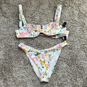 NWT Victoria’s Secret swimsuit White Lemon size M/L